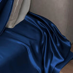 cooling-bed-sheet-made-from-100-real-silk-buy.jpg Cooling Bed Sheet made from 100% Real Silk buy in Switzerland on SALE% - Silk Flat Sheet (Blue) - PSBoutique.ch - <p>Stay cool and refreshed all night ...