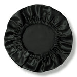 bonnet-de-nuit-en-soie-grand-format-amp-soi.jpg Bonnet de nuit en soie – Grand format & soin pour cheveux volumineux - Bonnet en soie Large (Noir) - PSBoutique.ch - <p><strong>Bonnet de nui...