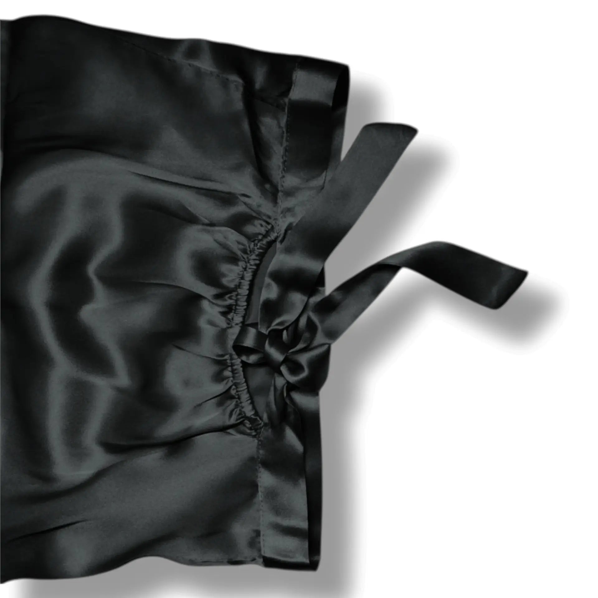 bonnet-en-soie-pour-la-nuit-long-doux-amp.jpg Bonnet en soie pour la nuit – Long, doux & parfait pour cheveux longs - Bonnet en soie Long (Noir) - PSBoutique.ch - <p><strong>Bonnet en soi...