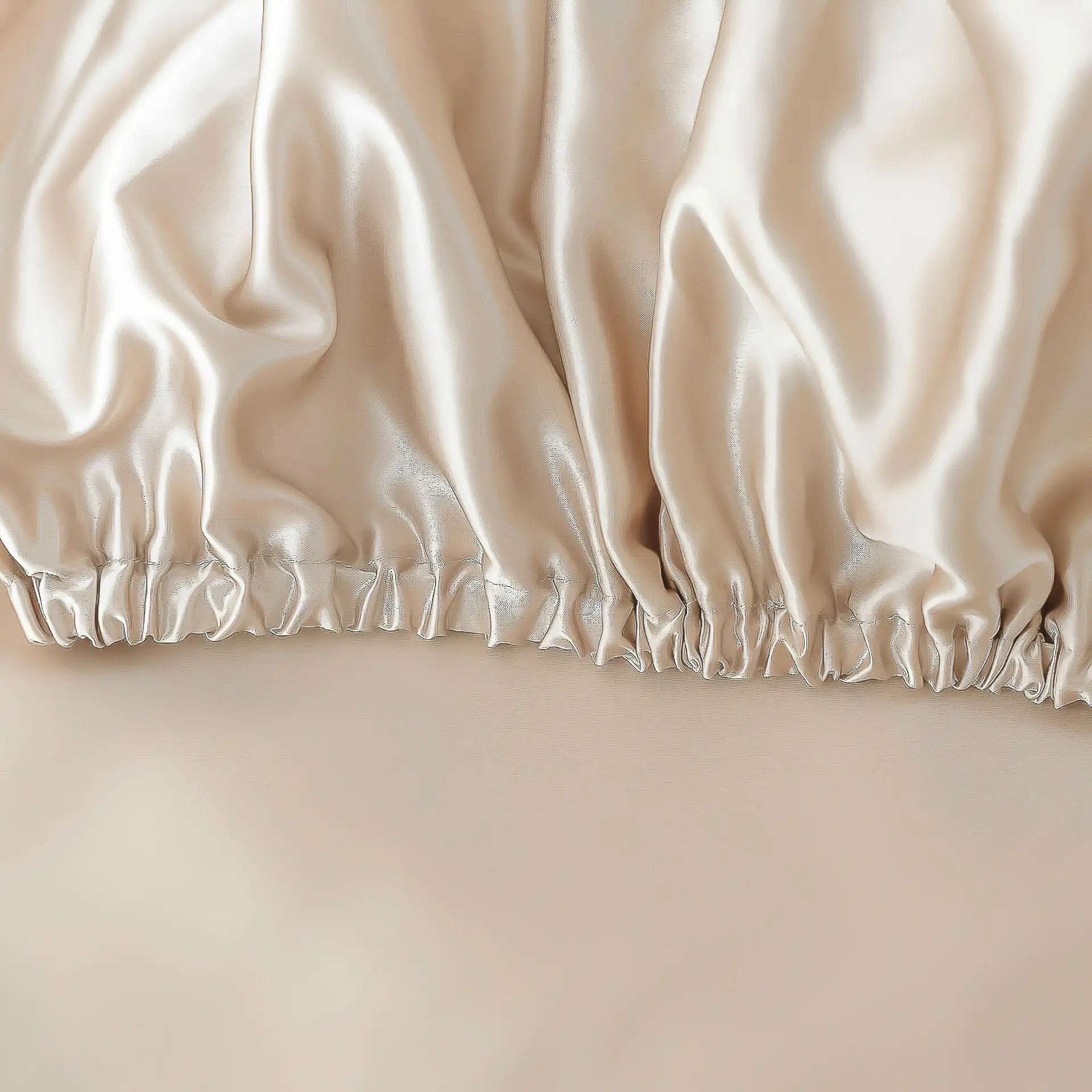 fitted-sheet-100-silk-bed-sheets-swiss-silk.jpg Fitted Sheet 100% Silk Bed Sheets - Swiss Silk Boutique SALE up to 50% - Silk Fitted Sheet (Beige) - PSBoutique.ch - <p>Upgrade your sleep with our<...
