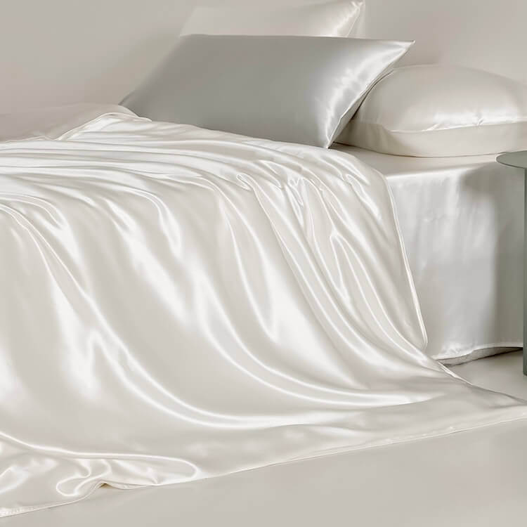 Silk duvet cover White buy in Switzerland Pure Swiss Boutique