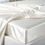 silk-mattress-sheet-bed-sheets-sale-soft.jpg Silk Mattress Sheet - Bed Sheets % Sale % Soft & Skin-Loving Comfort - Silk Fitted Sheet (Ivory White) - PSBoutique.ch - <p><strong>Silk Matt...