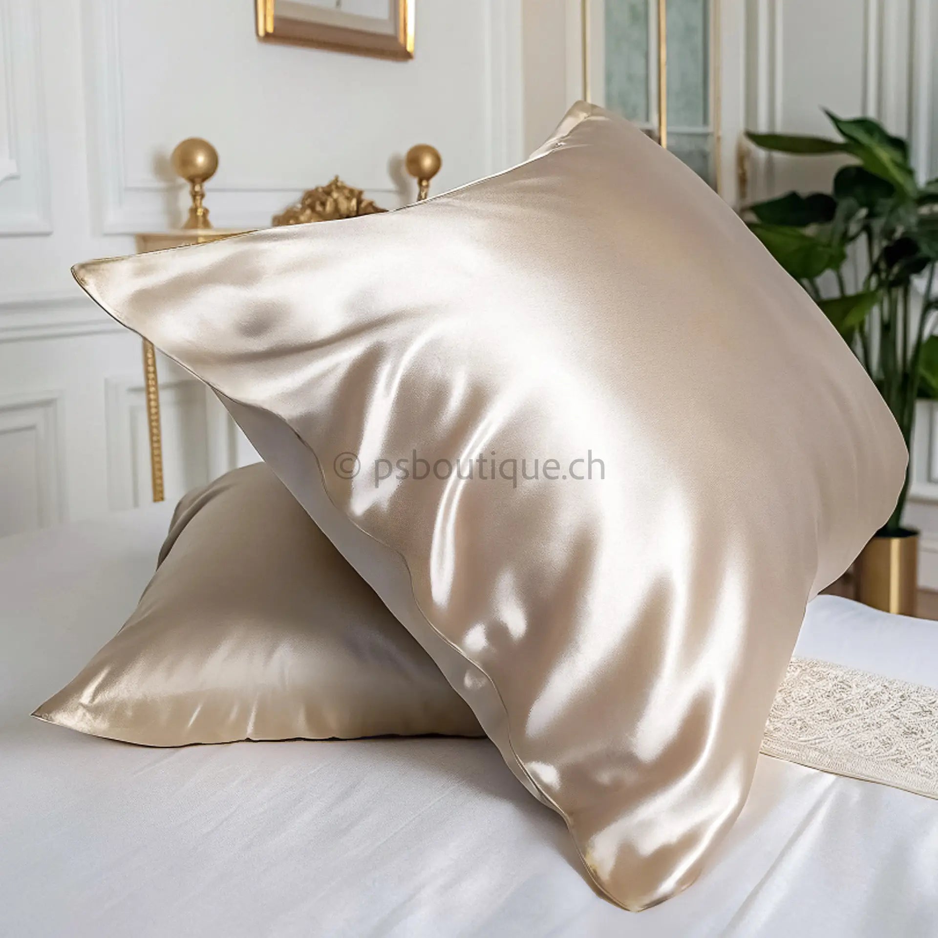 taie-d-39-oreiller-en-soie-soldes-chez-pur.jpg Taie d'oreiller en soie % Soldes % chez Pure Soie Boutique Suisse - Taie d'oreiller en soie (Beige) - PSBoutique.ch - <p>Offrez-vous un sommeil...