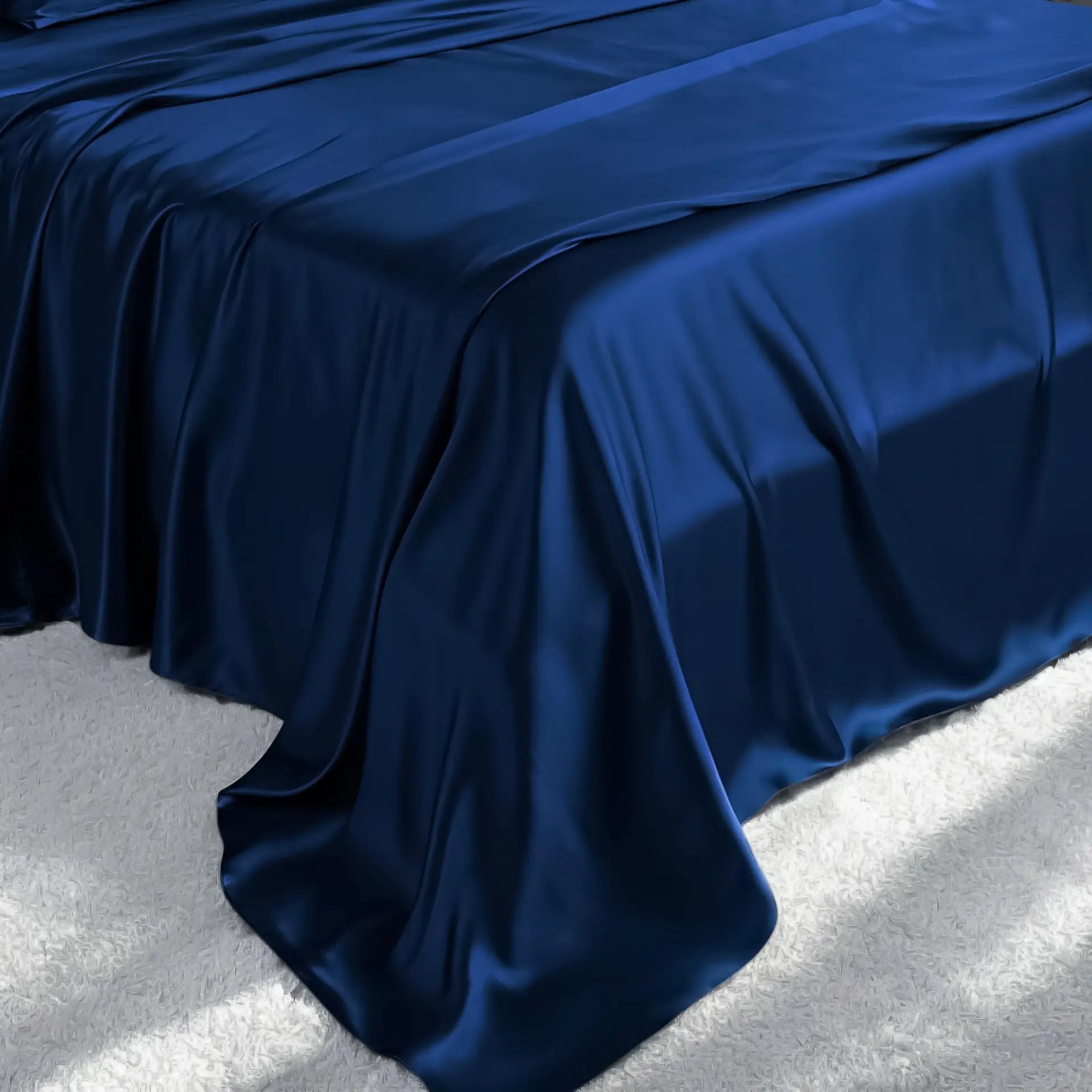 Cooling Bed Sheet (Blue) made from 100% Real Silk buy in Switzerland on SALE | psboutique.ch