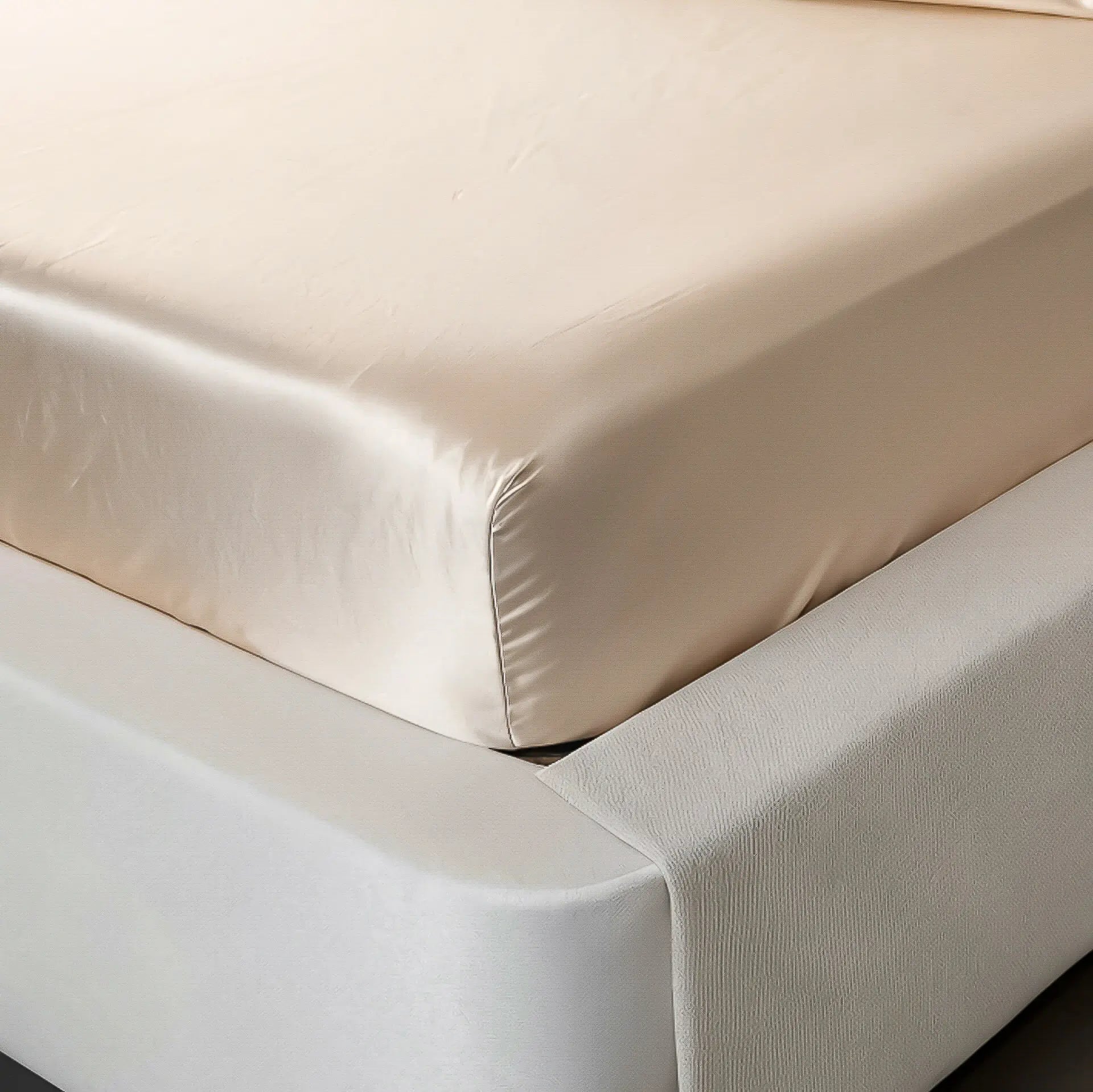 Silk Fitted Sheet (Beige)
