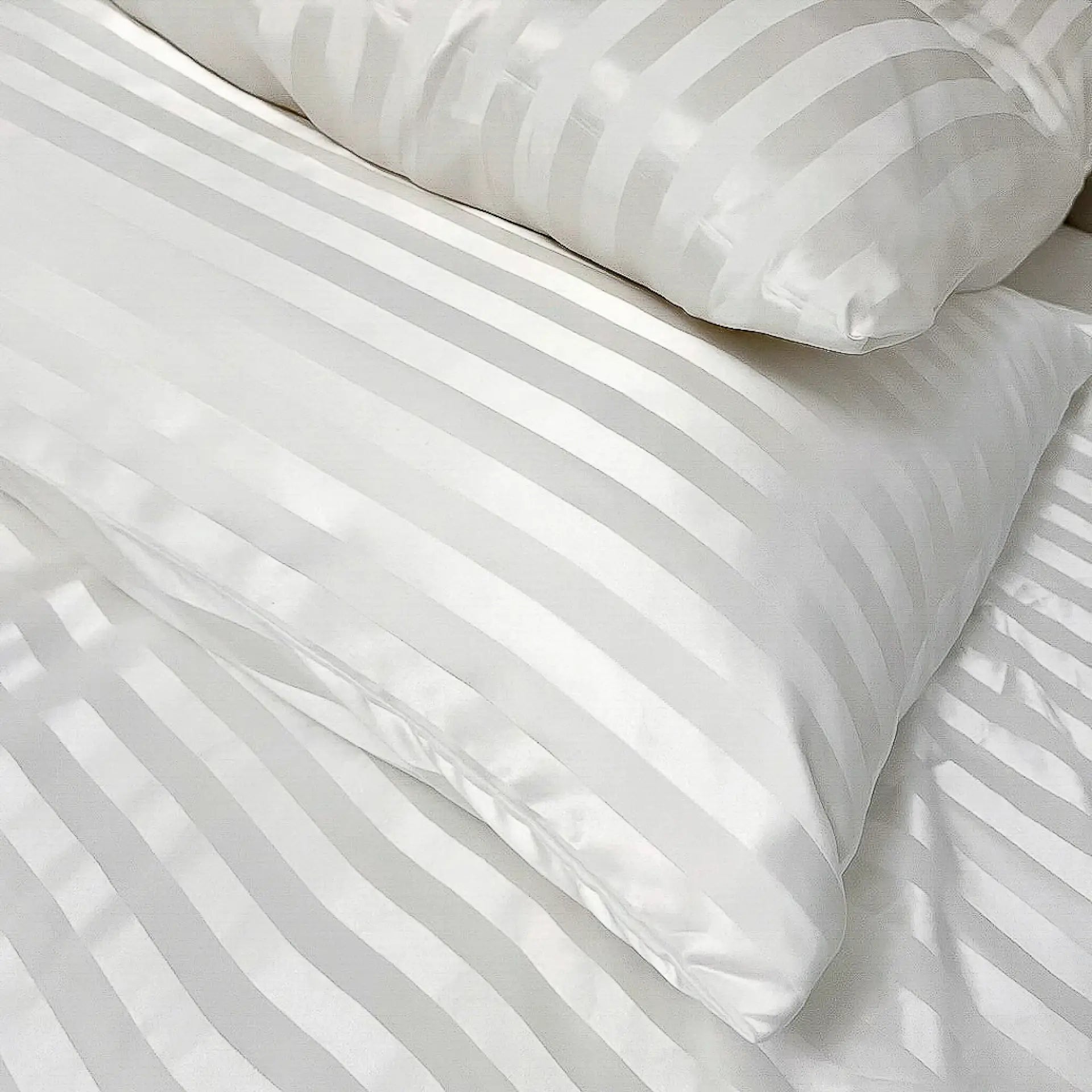 Silk Pillowcase (White Striped) Pure Silk Boutique Switzerland