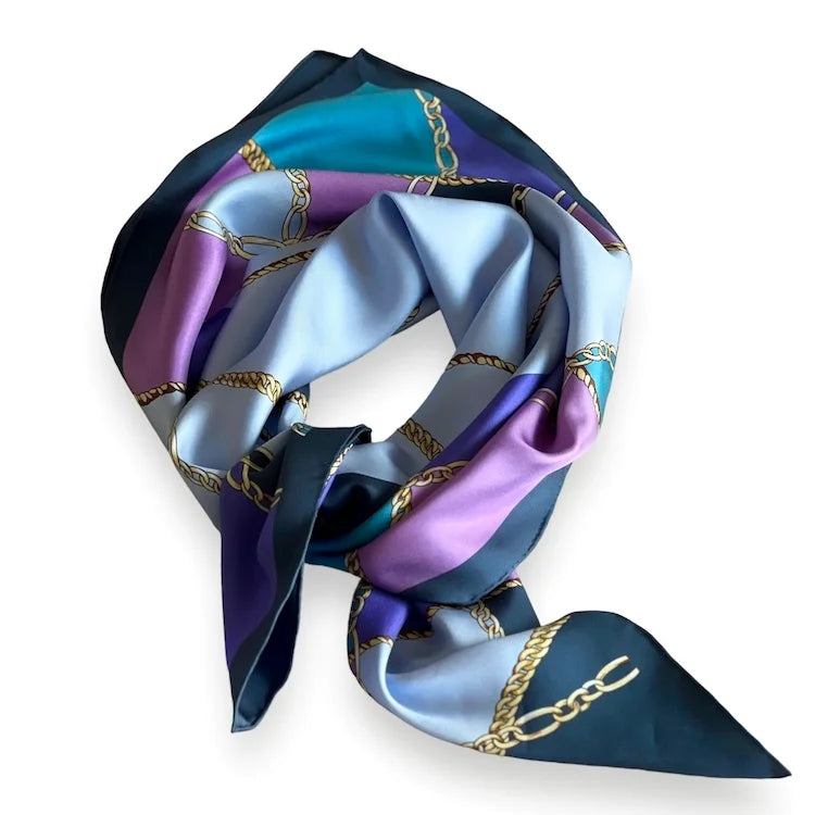 Twill Silk Scarf with Chain Pattern – Elegant & Versatile