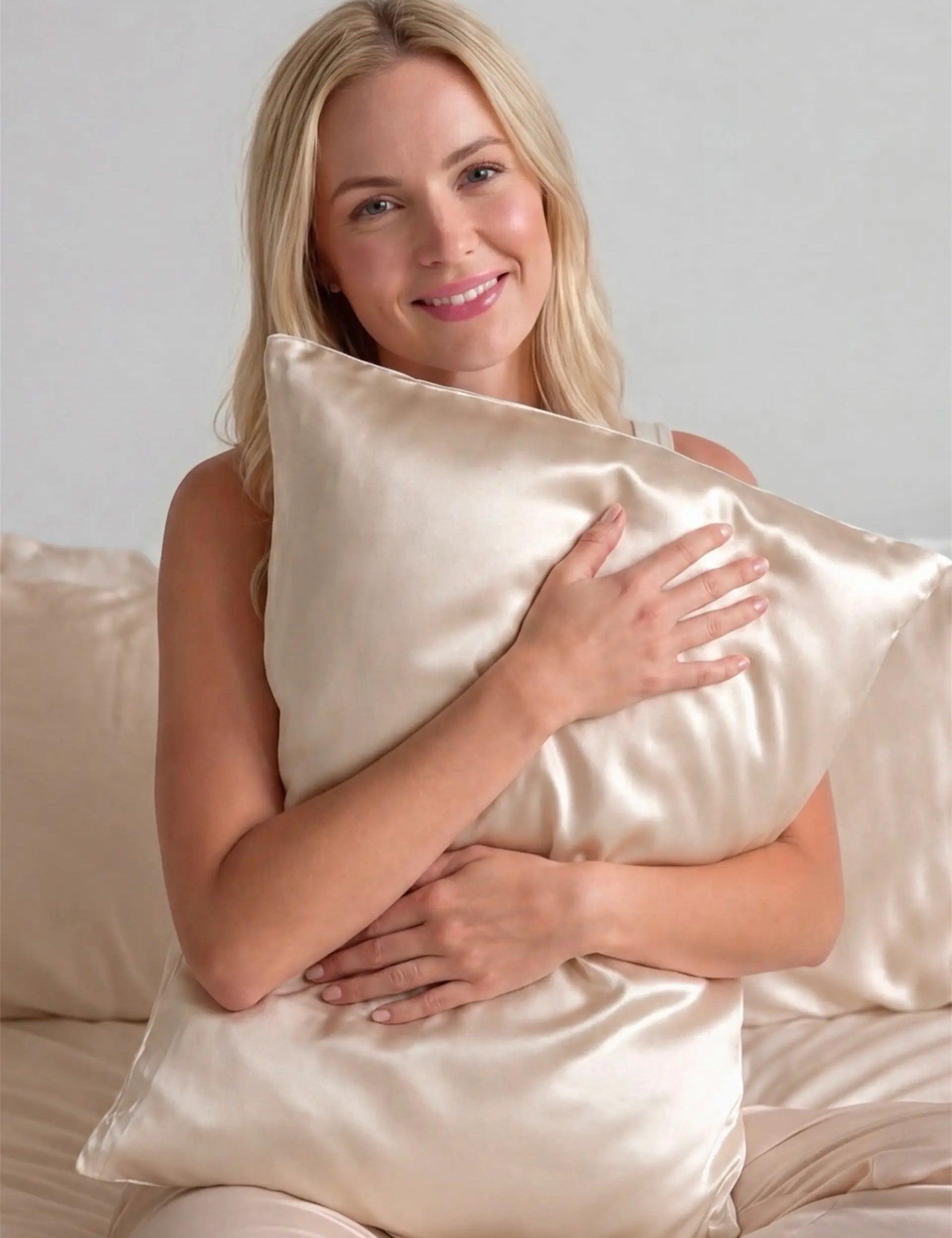 Silk Pillowcase (Beige)