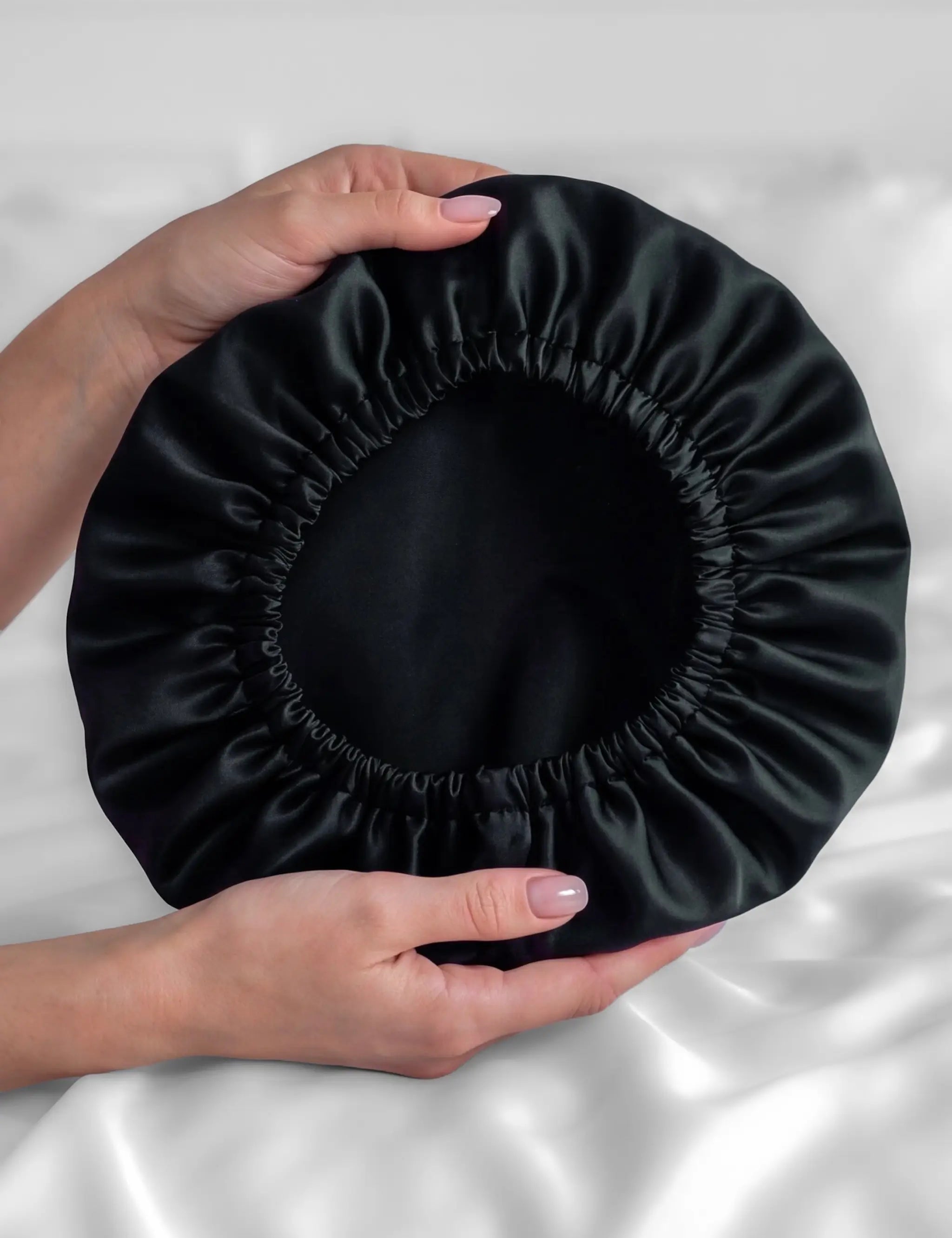 Large Silk Bonnet (Black)
