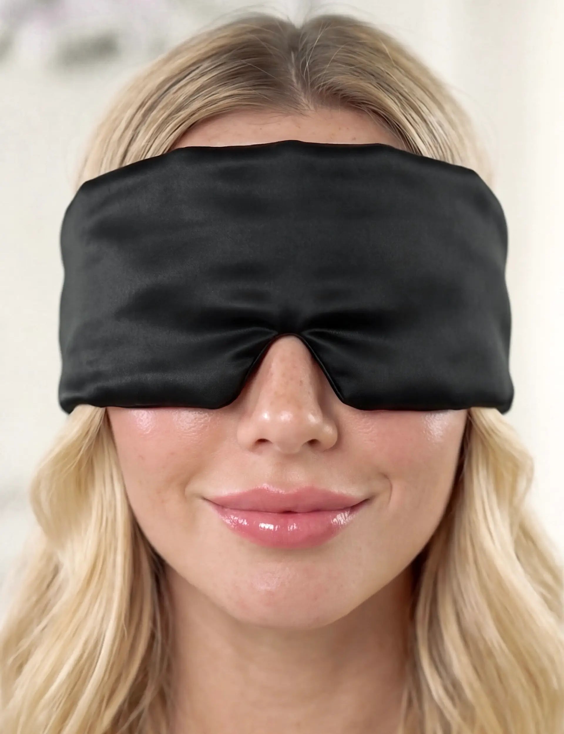 Silk Sleep Mask with Velcro (Black)