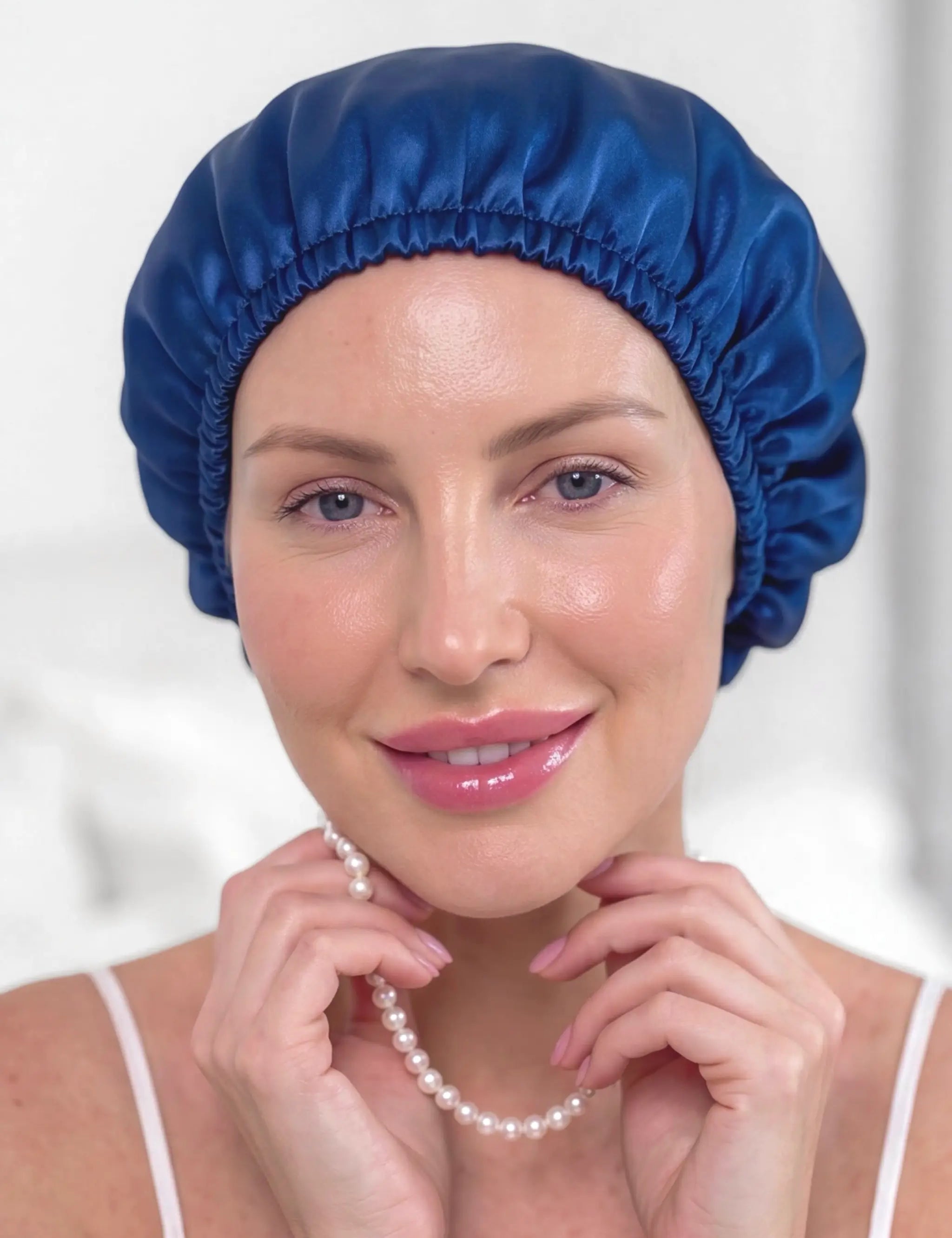 Bonnet en soie (Bleu)
