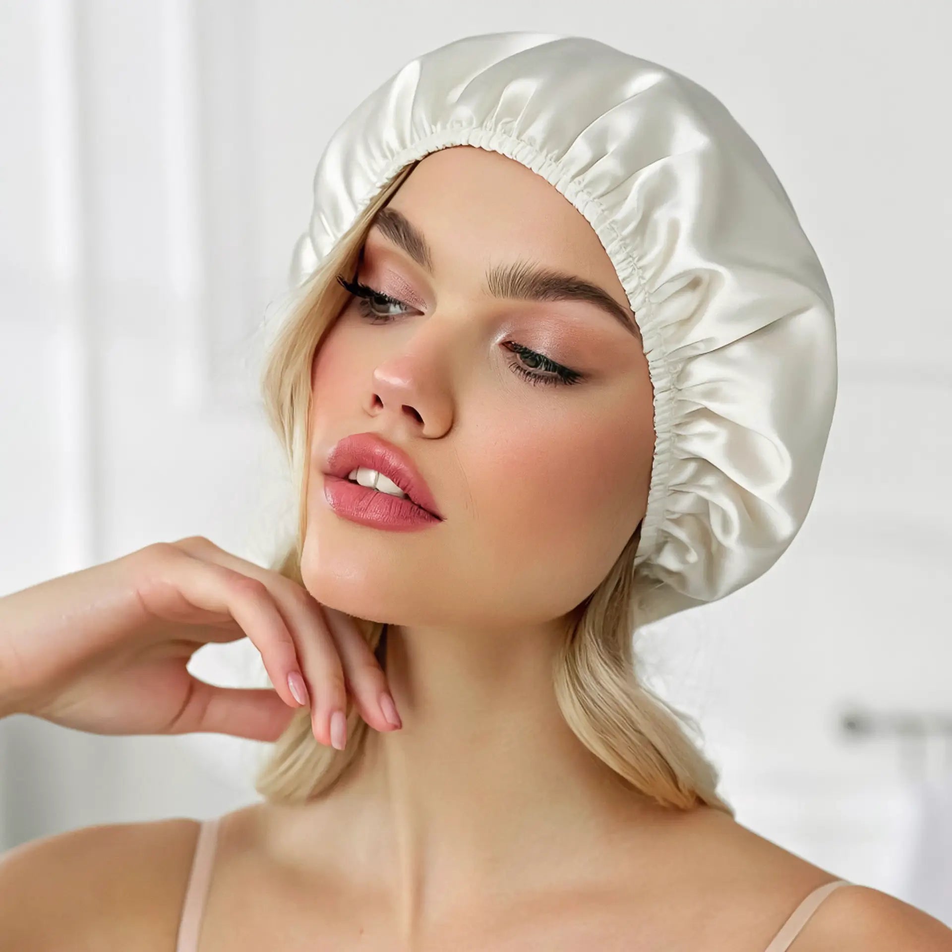 Bonnet for Hair 100%  Silk (Ivory White) Lightweight Protection for your Hair | psboutique.ch