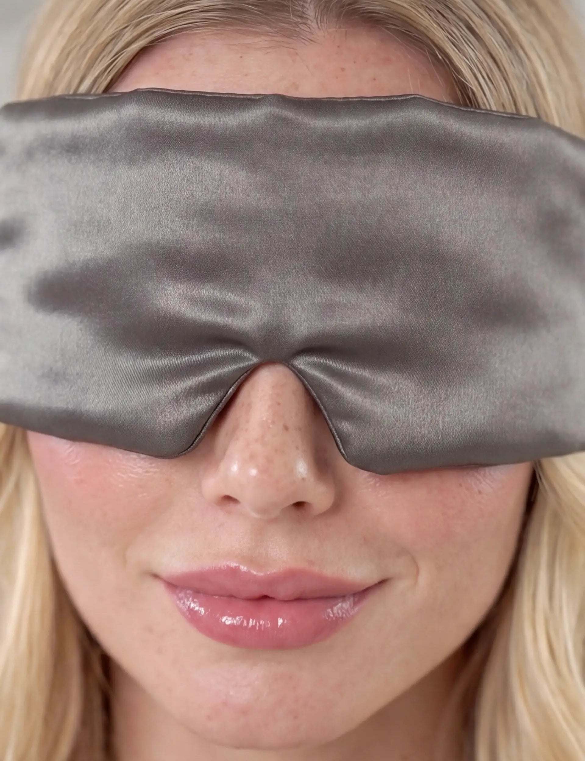 Maschera per dormire in seta con velcro (Grigio)