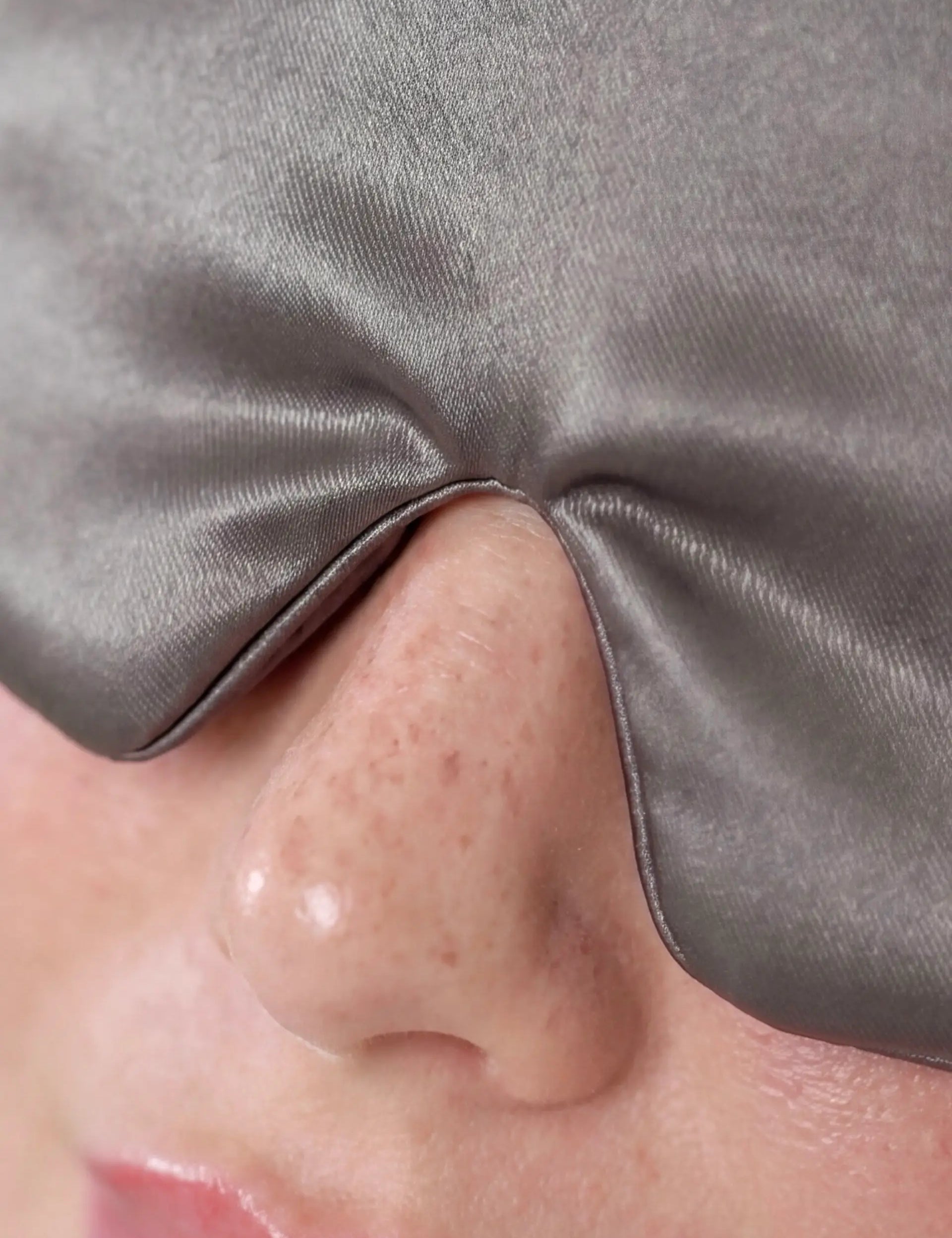 Maschera per dormire in seta con velcro (Grigio)