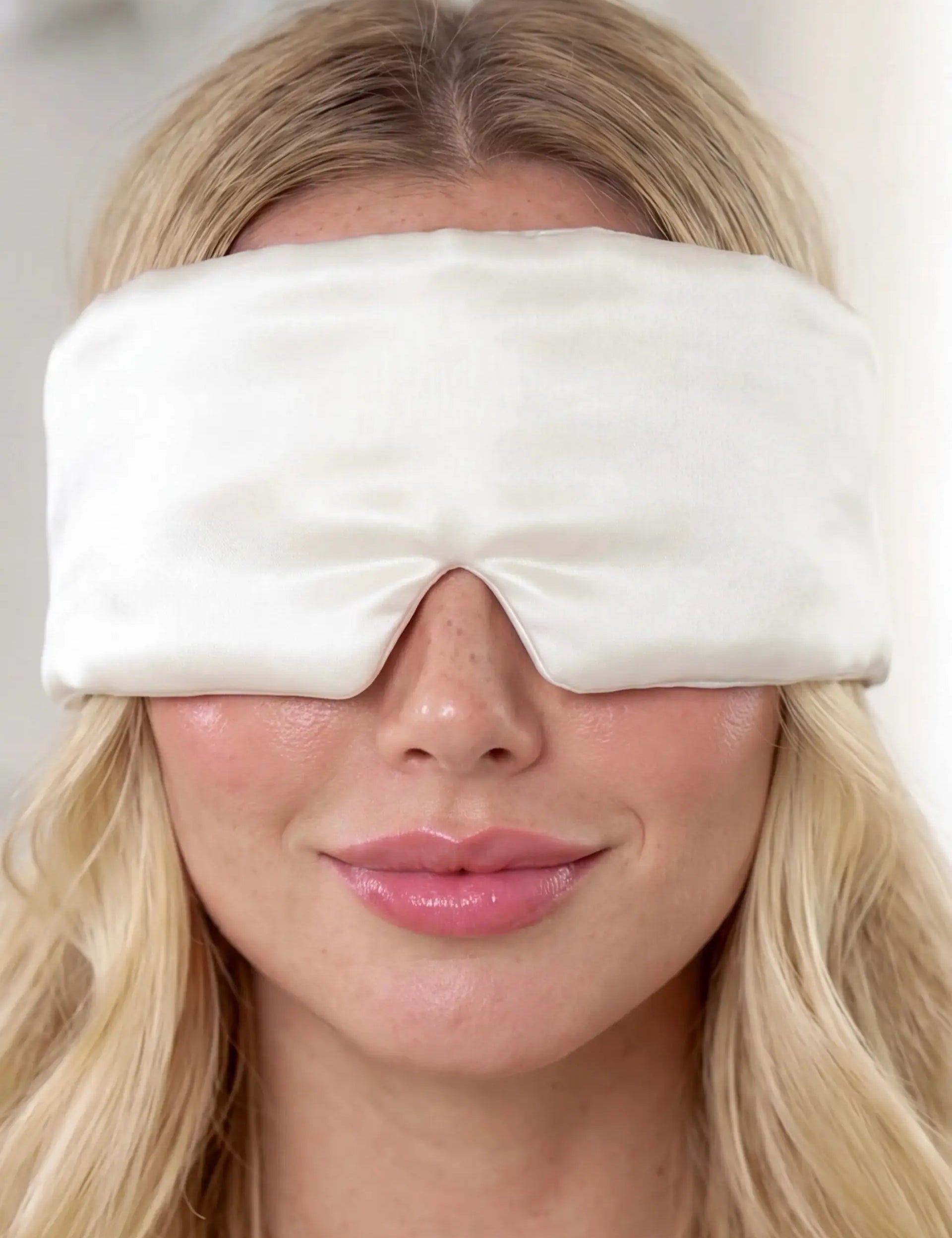 Silk Sleep Mask with Velcro (Ivory White)