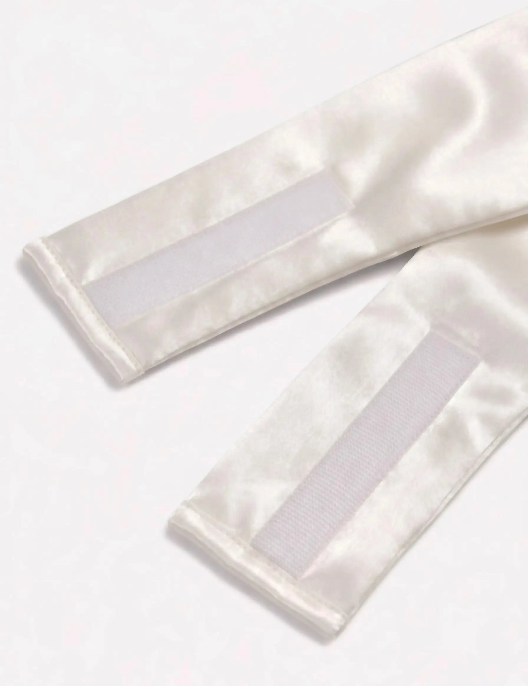 Silk Blindfold Mask (Ivory White)