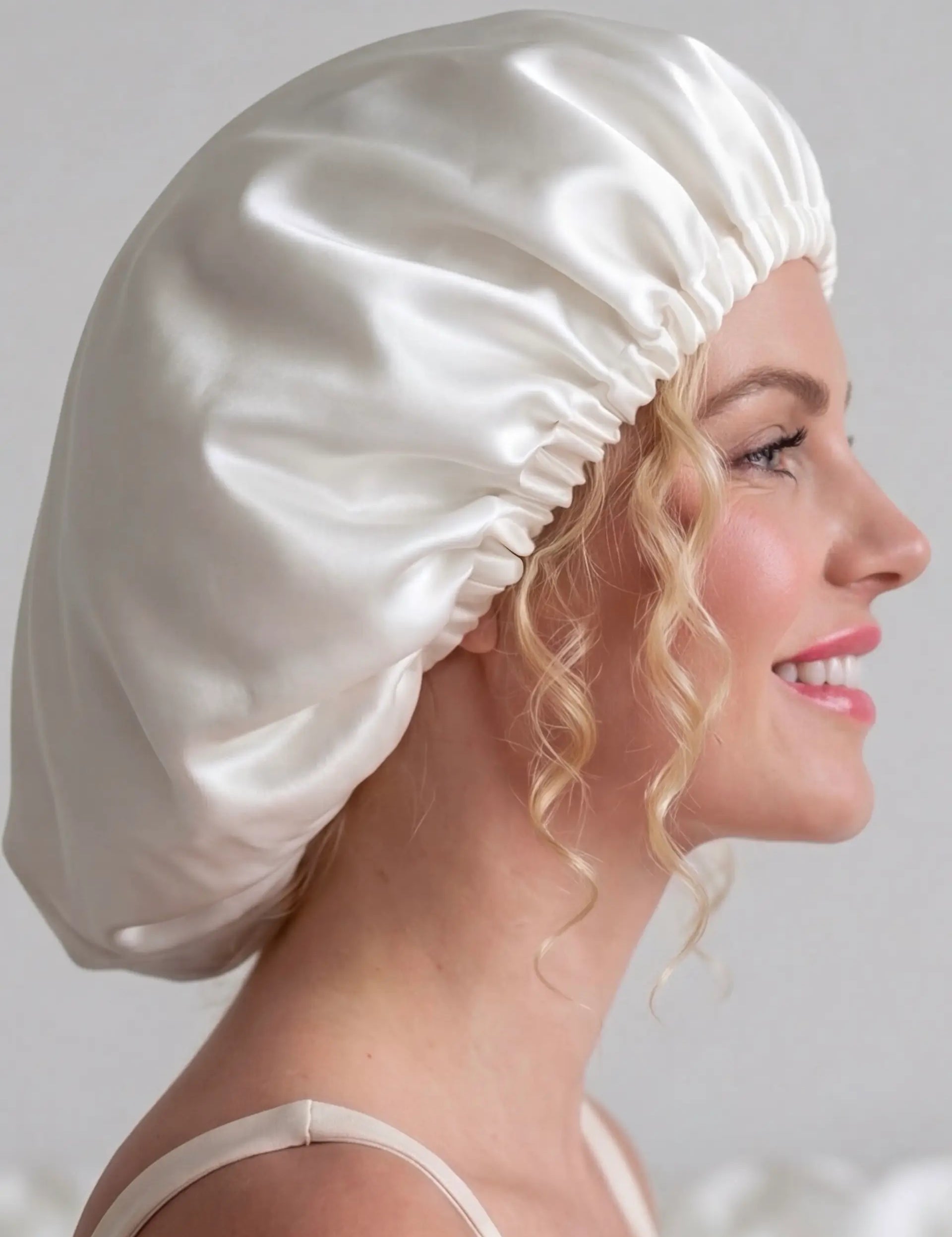Cuffia in seta grande con fascia elastica (Bianco Avorio)