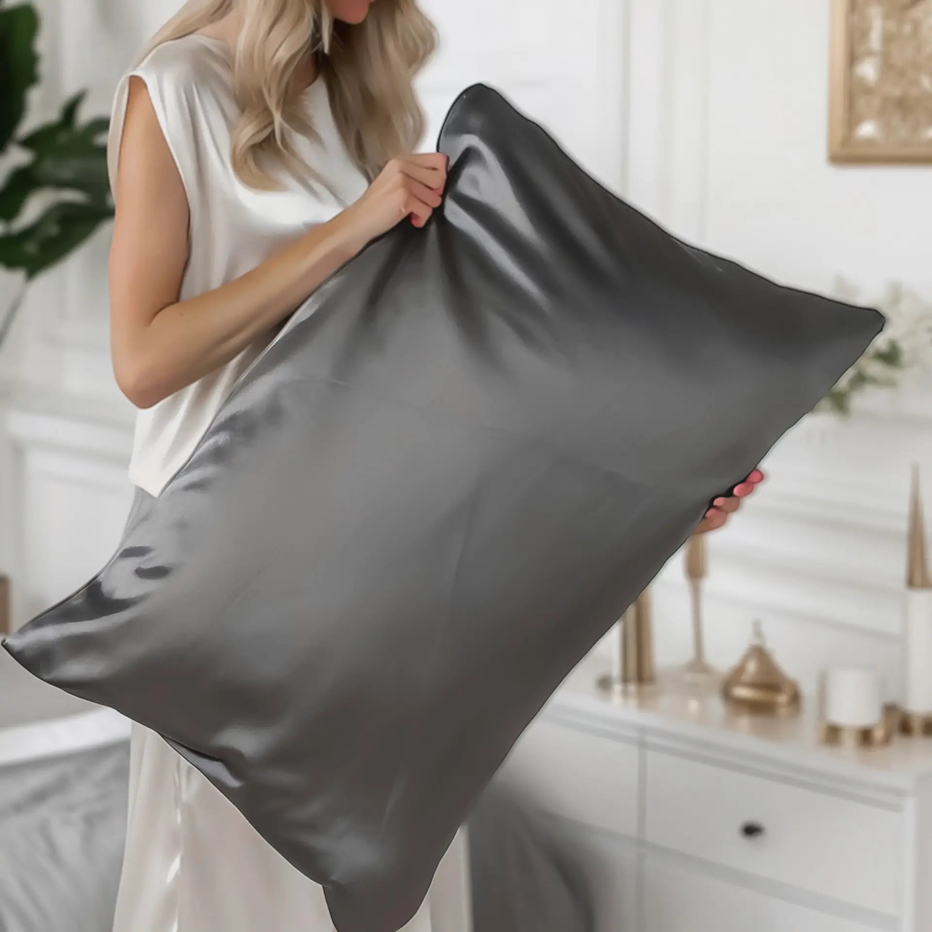 Pillowcase 100% Silk  (Dark Grey) | Swiss Shop | Luxuriously Soft & Skin-Friendly | psboutique.ch