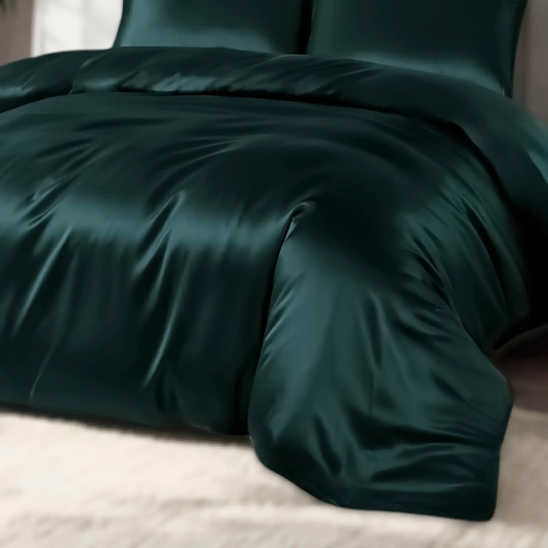 Silk Comforter Cover (Dark Green) % Sale % Smooth, Breathable & Naturally Luxurious | psboutique.ch