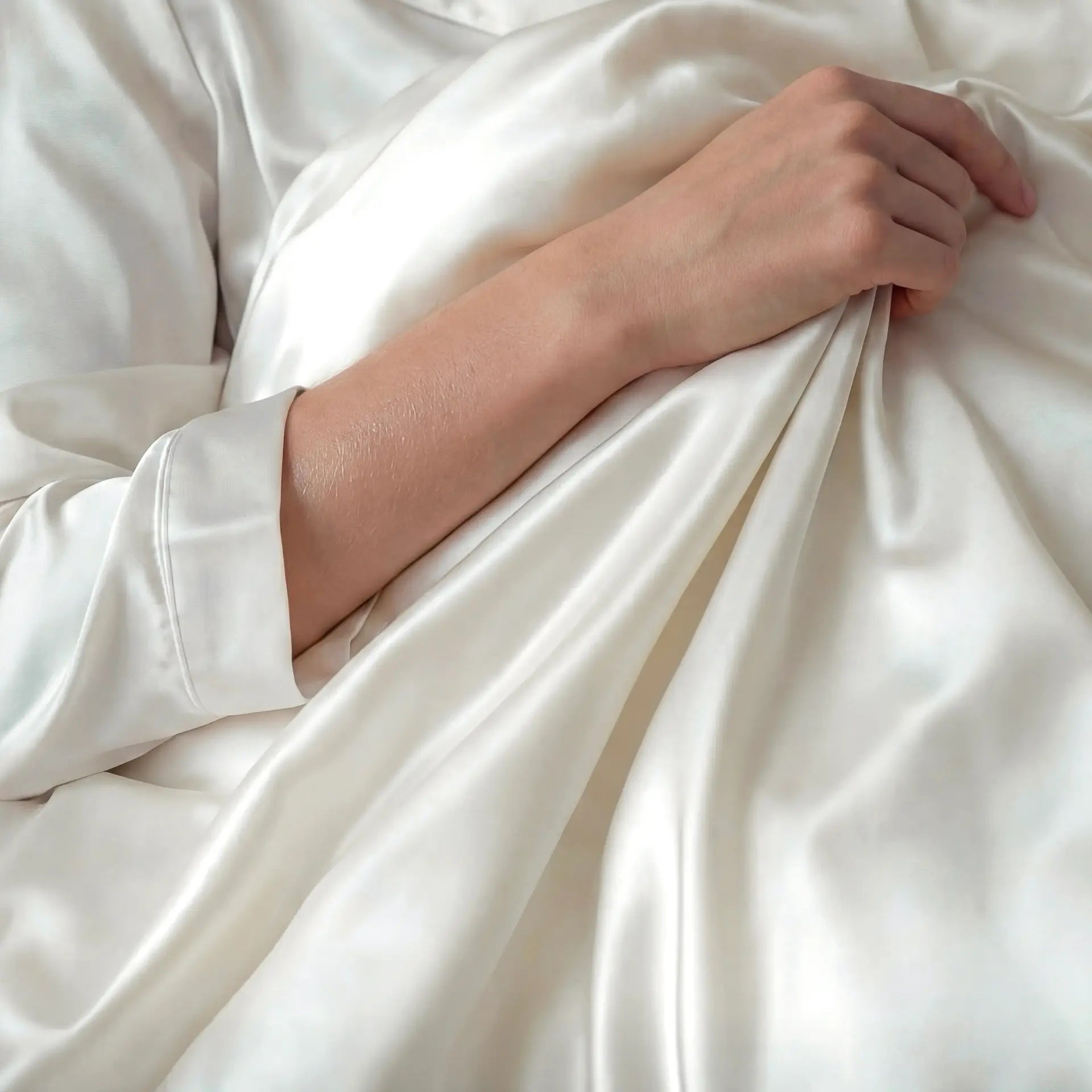 Silk Duvet Cover (Ivory White)
