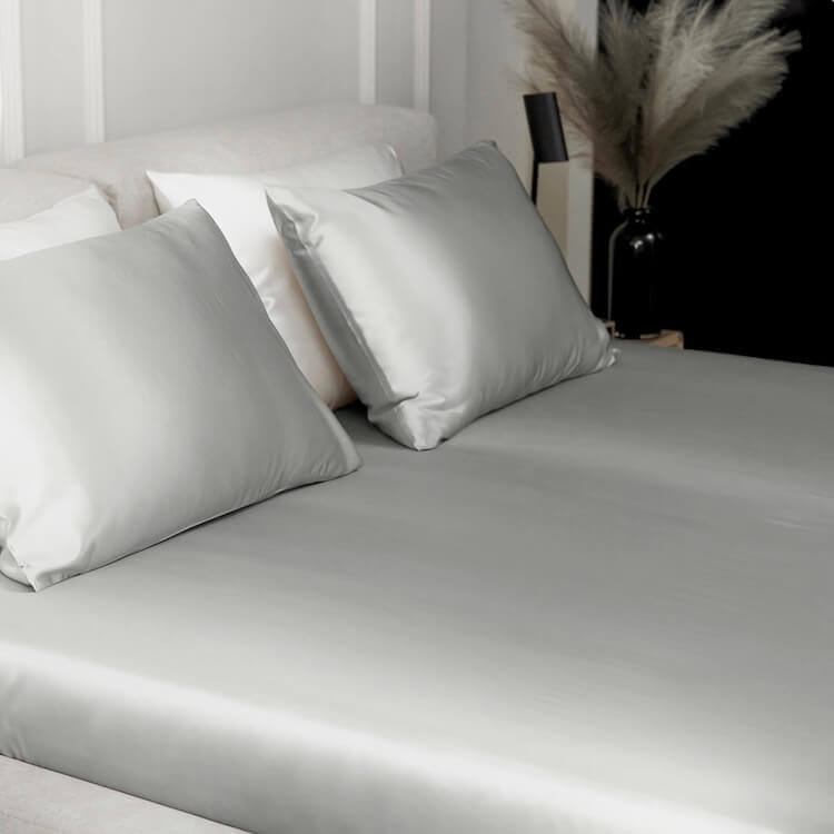 Silk fitted sheet Silver buy in Switzerland Pure Swiss Boutique