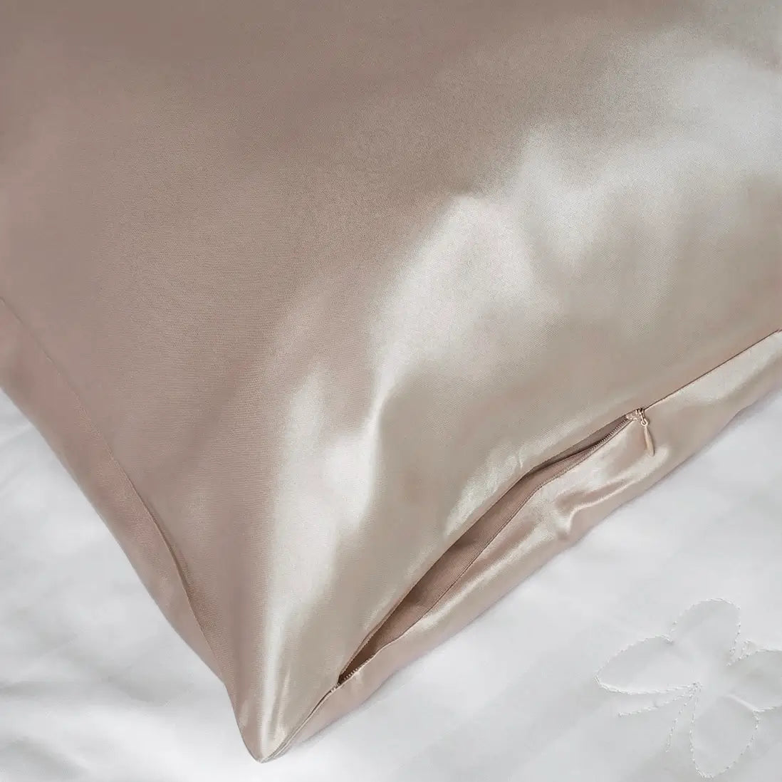 Federa cuscino in seta % Saldi % Pura Seta Boutique Svizzera - Federa in seta (Beige) - PSBoutique.ch - <p>Concedetevi un sonno eccezionale con la nost...