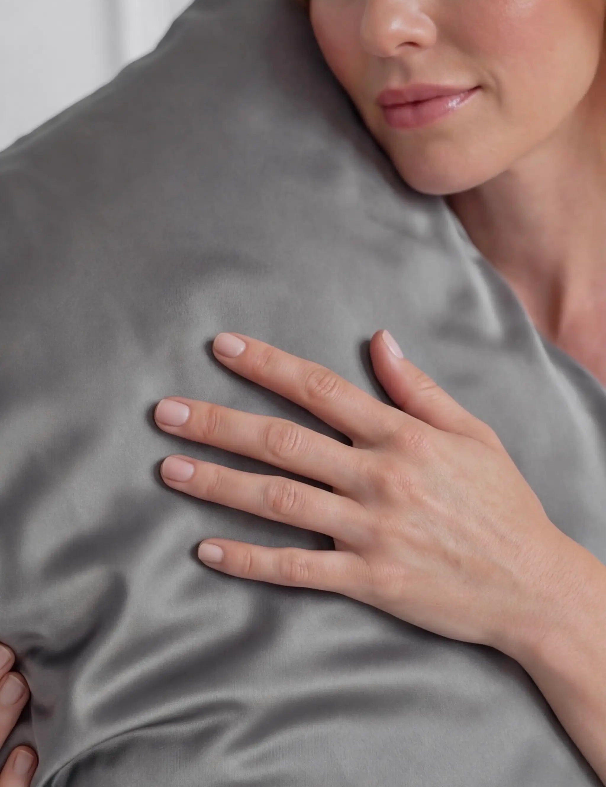 Silk Pillowcase (Grey)