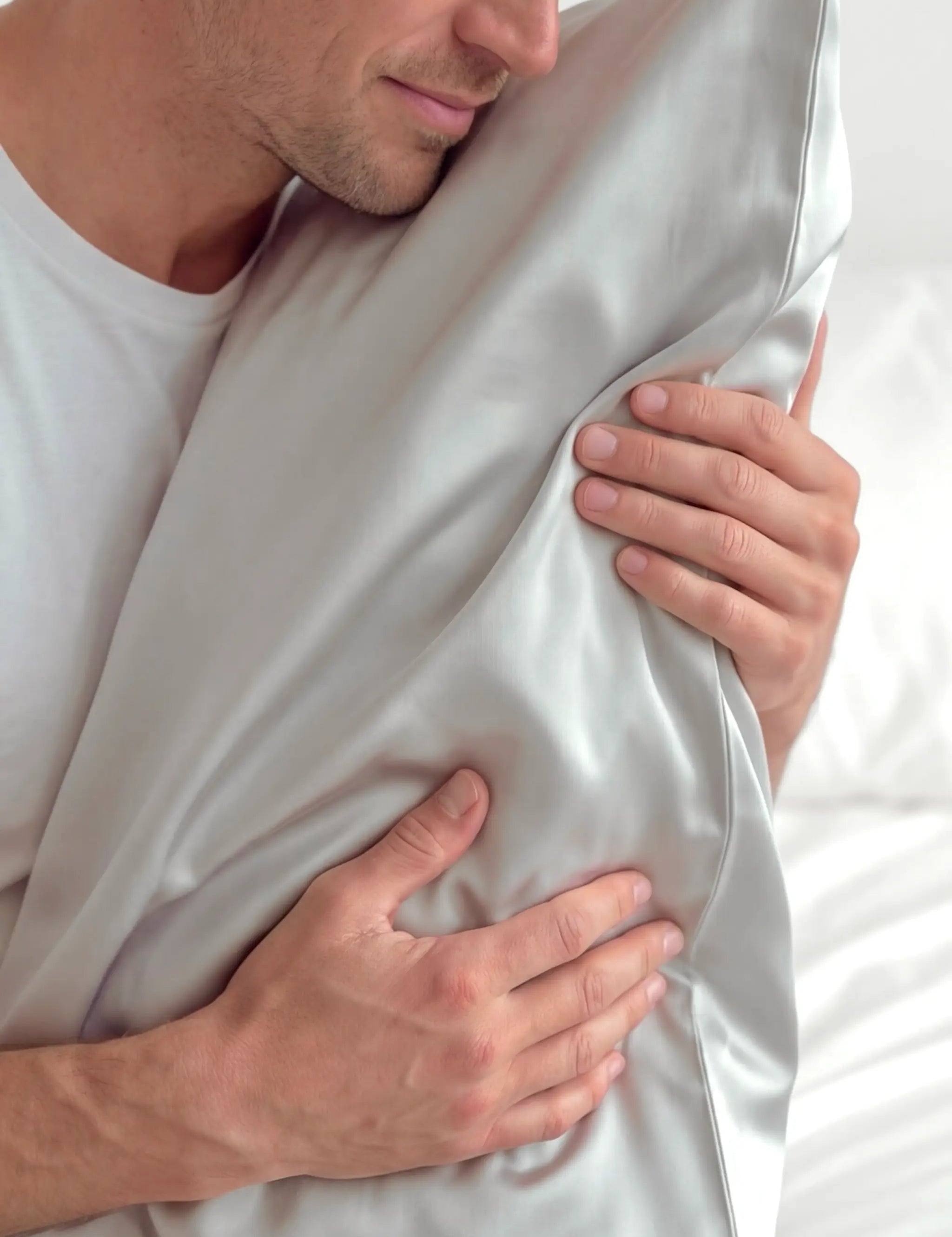 Silk Pillowcase (Silver)