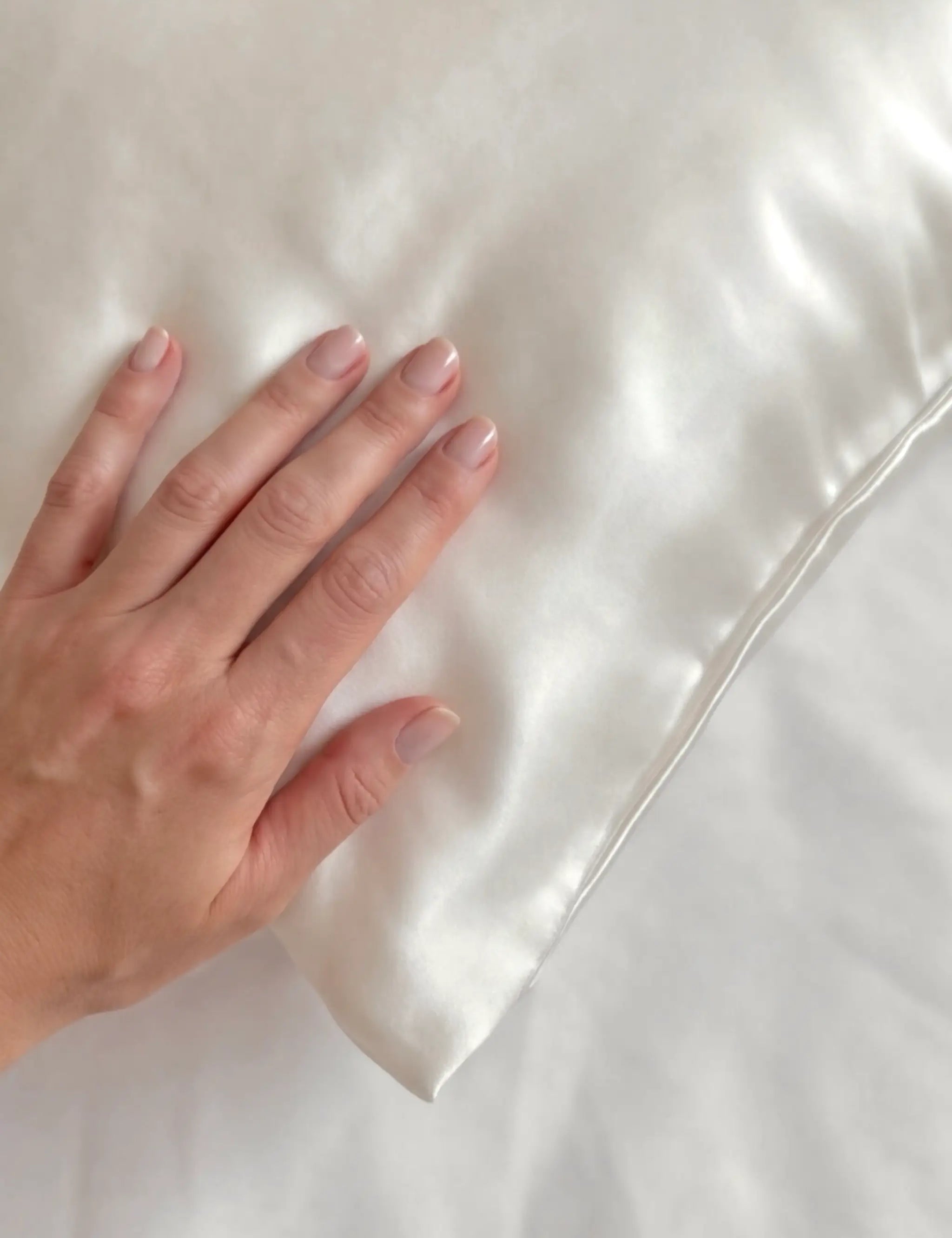 Silk Pillowcase (Ivory White)