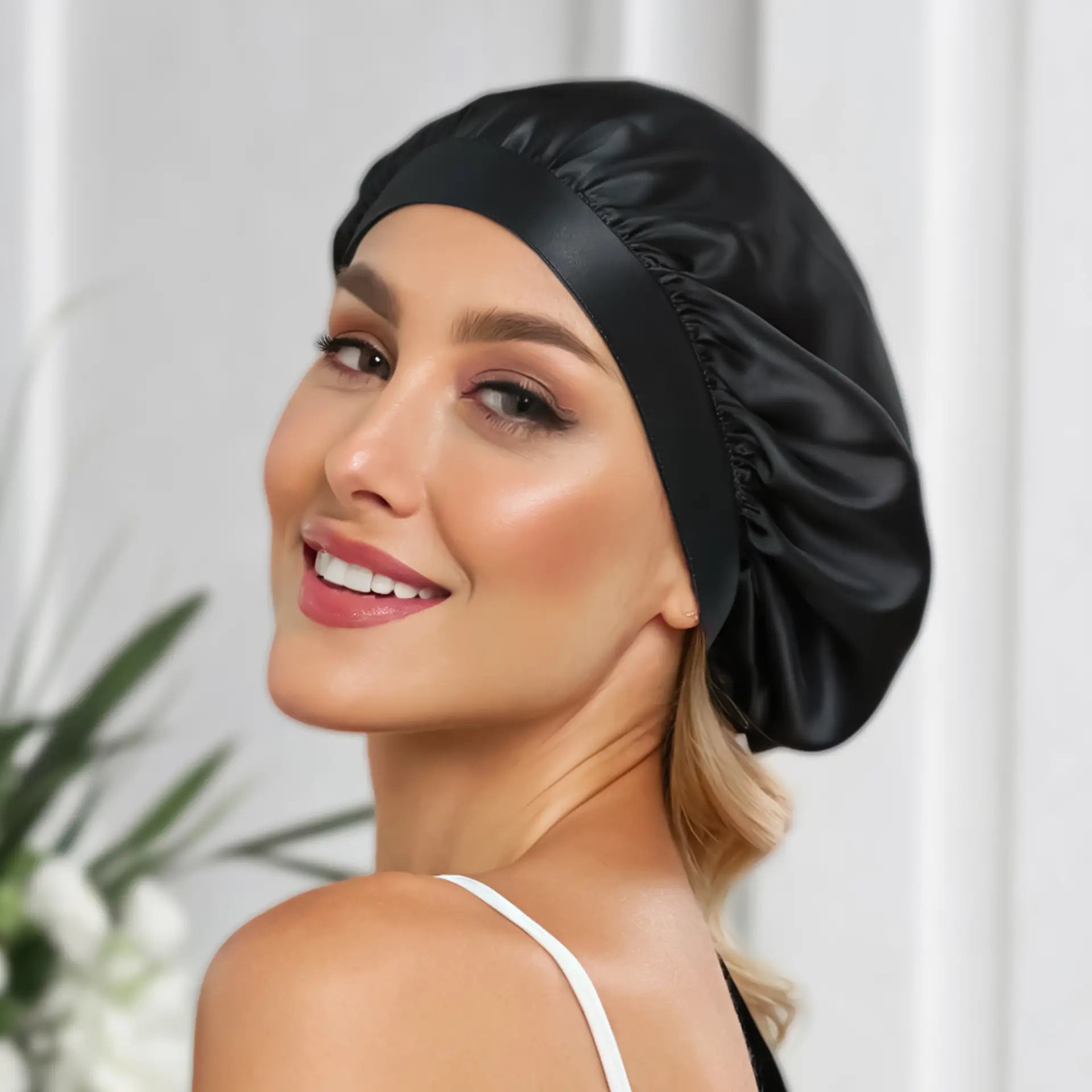Sleep Bonnet for Hair (Black) Silk Protection with a Classic Tie Fit | psboutique.ch
